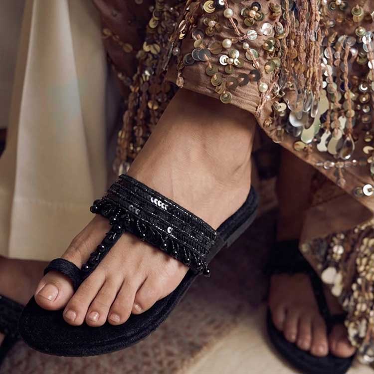 Adaa (Black)