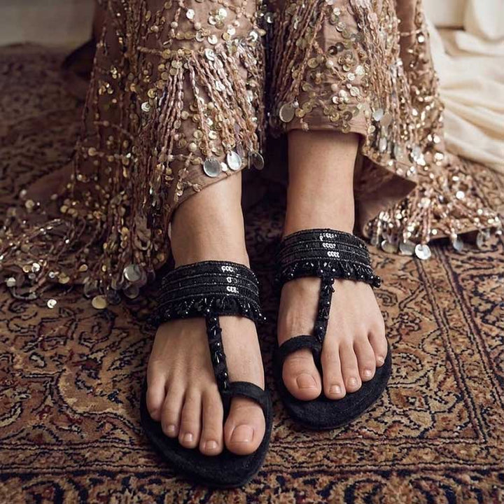 Adaa (Black)