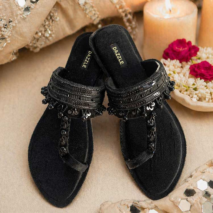 Adaa (Black)