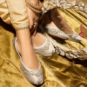 Jennifer (Grey) - Dazzle by Sarah