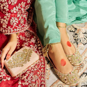 Gulzaarain - Dazzle by Sarah