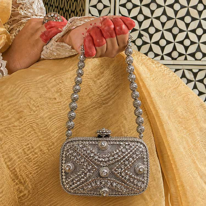 Madhuri (Silver)