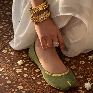 Munsifa (Olive Green)