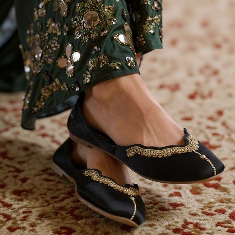 Sunehri Reet (Black) - Dazzle by Sarah