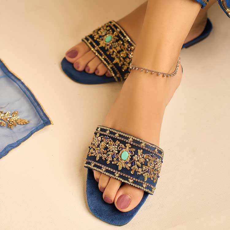 Rashna Slider - Dazzle by Sarah