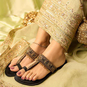 🌑 Midnight Elegance Trio - Manjhli Black, Raya Silver Clutch & Rajghungri Jhumkis - Save PKR 1,270