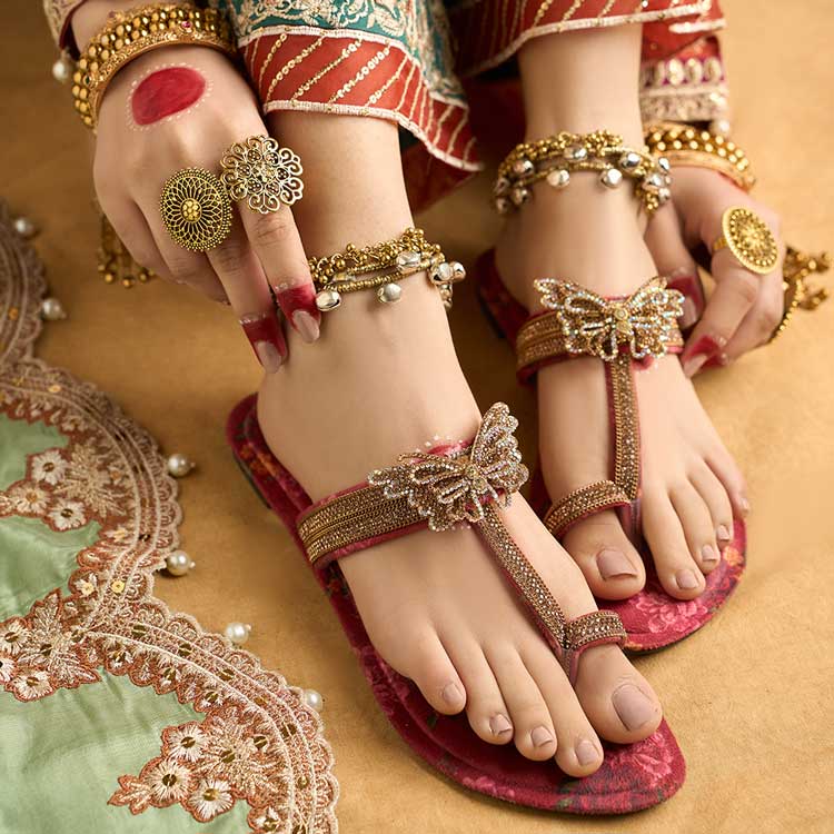 Titli - Dazzle by Sarah