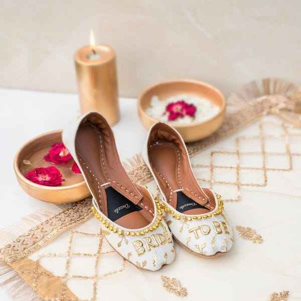 Bride to-be Juttis